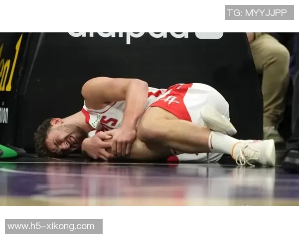 托布绝杀失利遭封盖03秒空接再被大帽翻倒在地真是倒霉透了