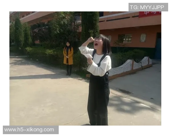 道曼今夏中考在即却已展现场上从容气质令人赞叹